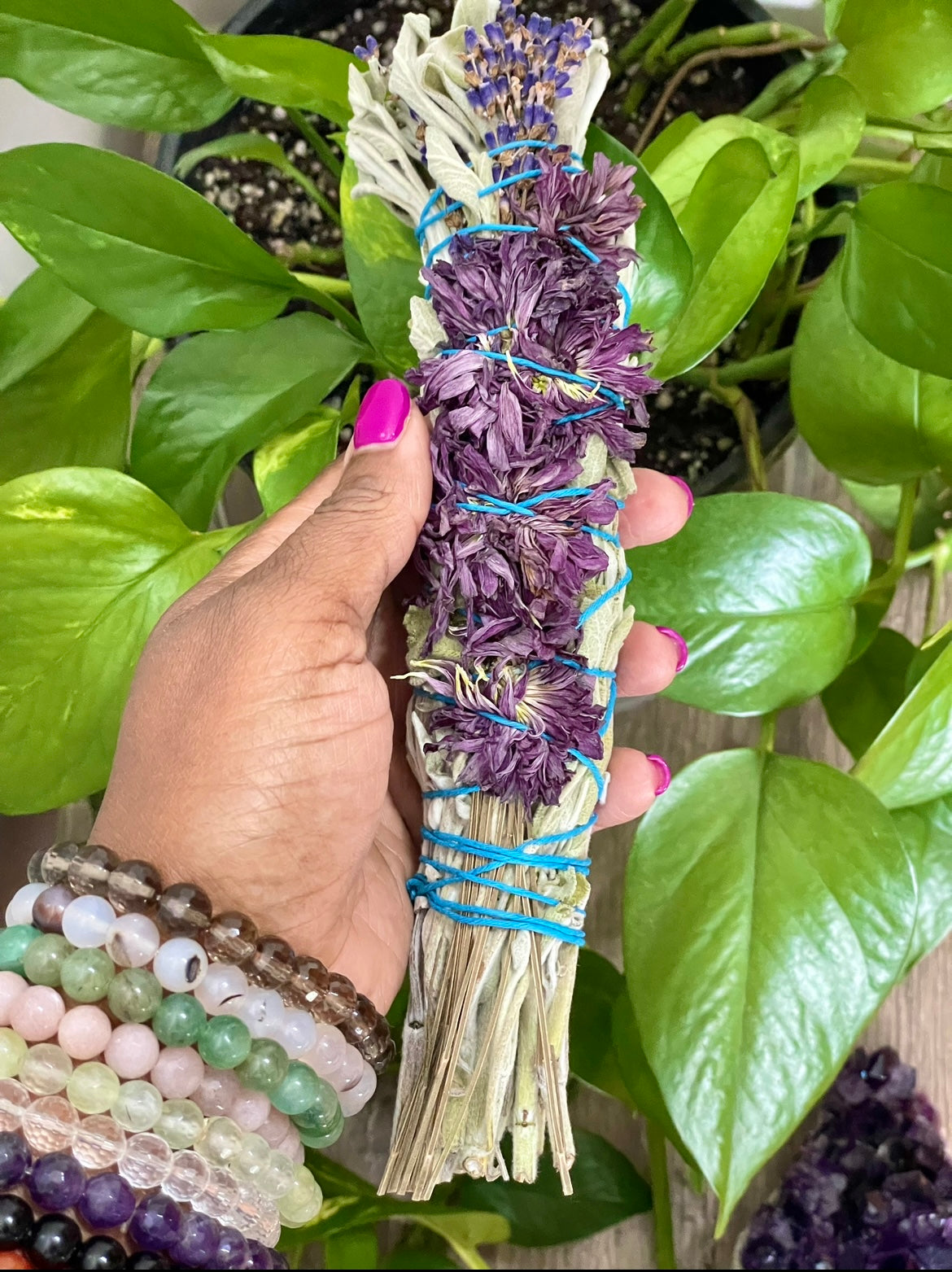 White Sage w/Chrysanths + Lavender